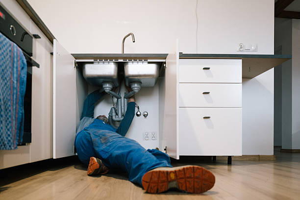 Professional Drain Cleaning technician working in Oakland City, IN